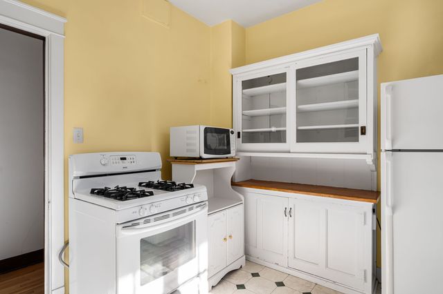 715 Don Gaspar, Santa Fe, NM 87505