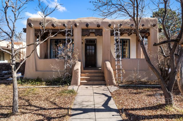 715 Don Gaspar, Santa Fe, NM 87505