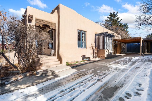 715 Don Gaspar, Santa Fe, NM 87505