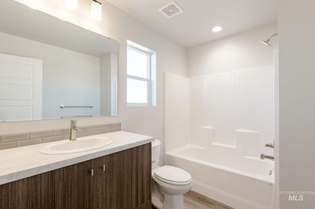 3005 E Mossy Creek Dr, Kuna, ID 83634