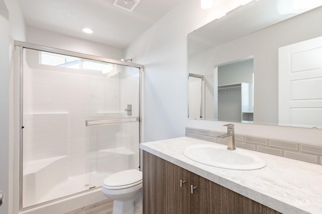 3005 E Mossy Creek Dr, Kuna, ID 83634