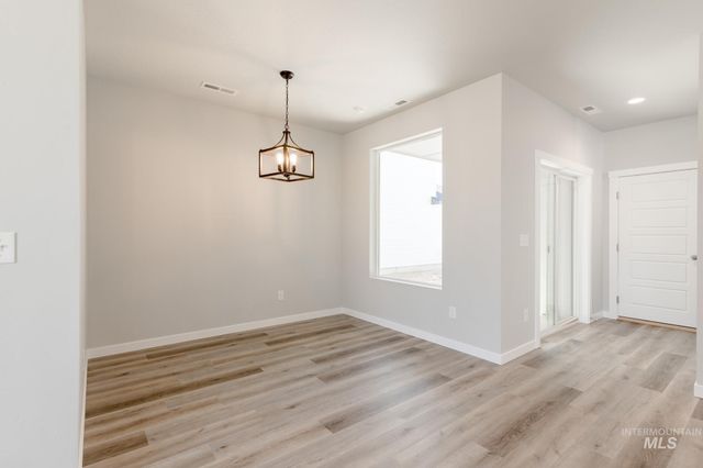 3005 E Mossy Creek Dr, Kuna, ID 83634