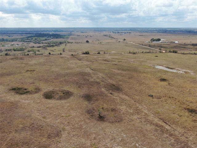 2701 Langberg Road, Bellville, TX 77418