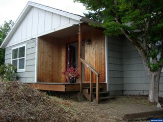 3393 Pioneer Dr SE, Salem, OR 97302