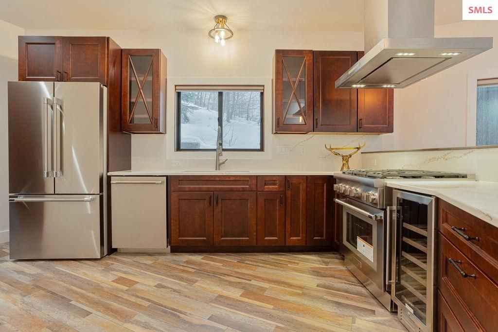 98 Chutes Ln, Sandpoint, ID 83864 photo 2