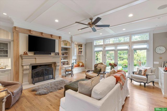 8602 Hickory Street, Omaha, NE 68124