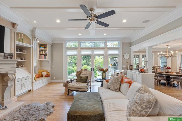 8602 Hickory Street, Omaha, NE 68124