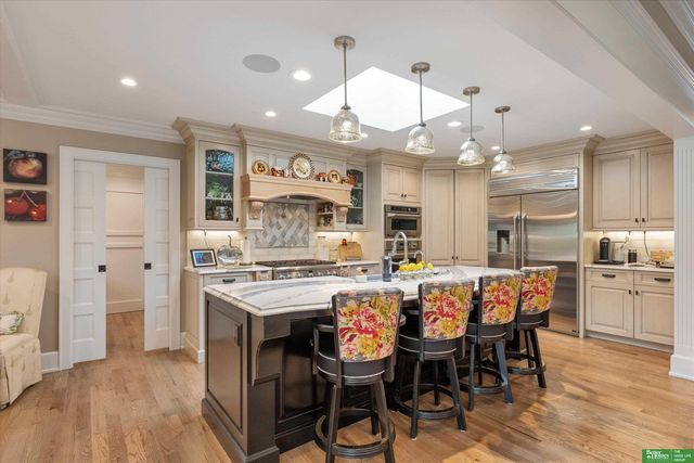 8602 Hickory Street, Omaha, NE 68124