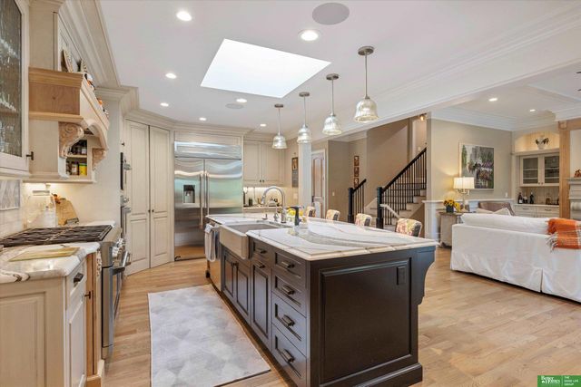 8602 Hickory Street, Omaha, NE 68124