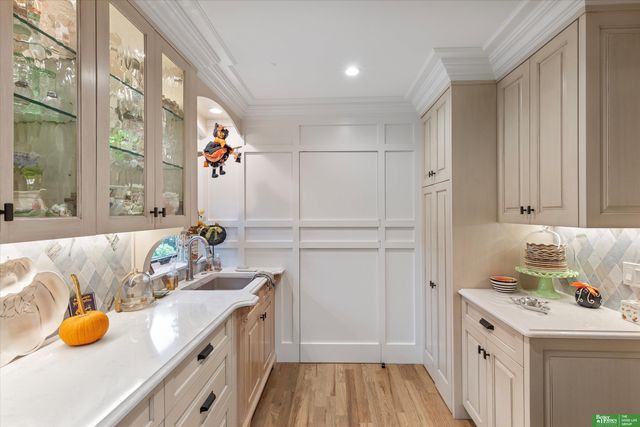 8602 Hickory Street, Omaha, NE 68124