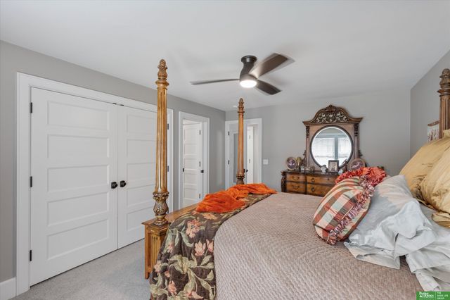 8602 Hickory Street, Omaha, NE 68124