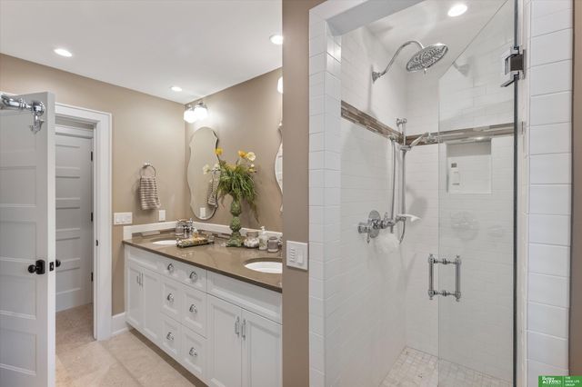 8602 Hickory Street, Omaha, NE 68124