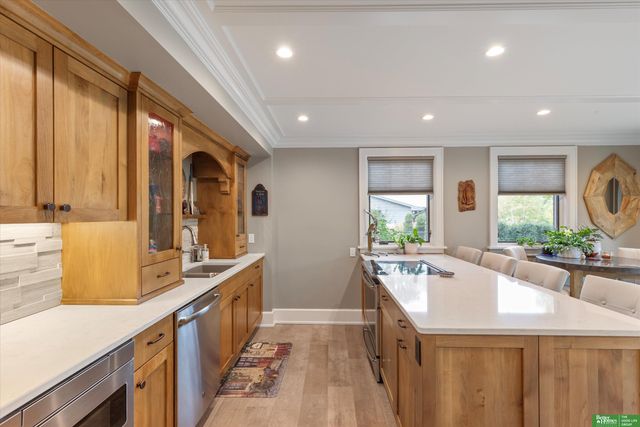 8602 Hickory Street, Omaha, NE 68124