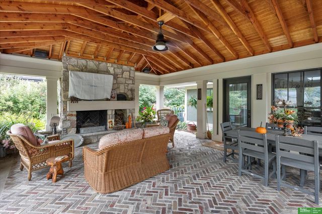 8602 Hickory Street, Omaha, NE 68124