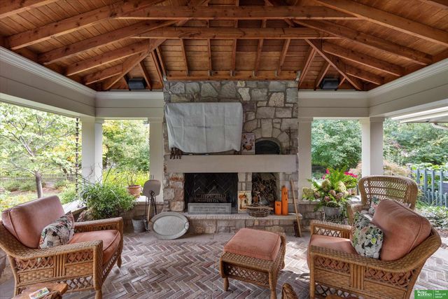 8602 Hickory Street, Omaha, NE 68124