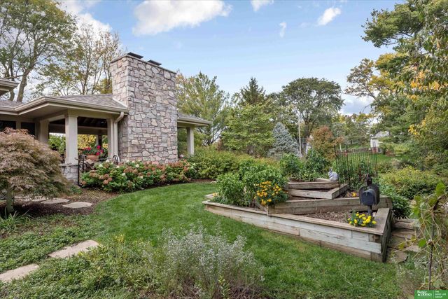 8602 Hickory Street, Omaha, NE 68124