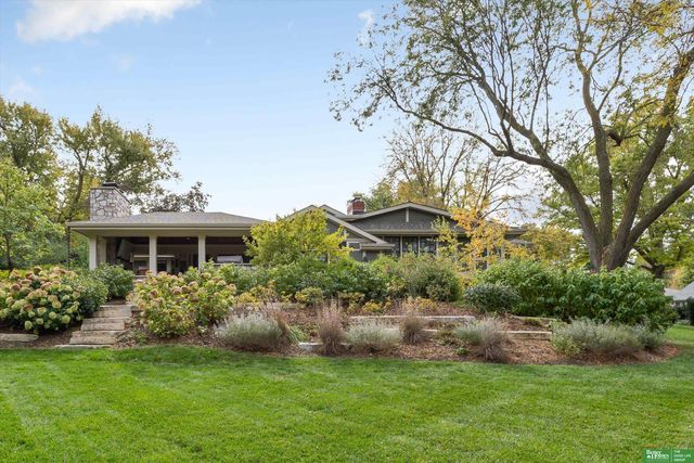 8602 Hickory Street, Omaha, NE 68124