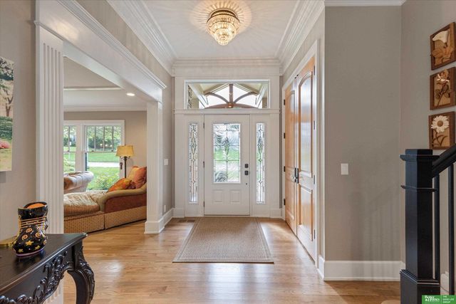 8602 Hickory Street, Omaha, NE 68124