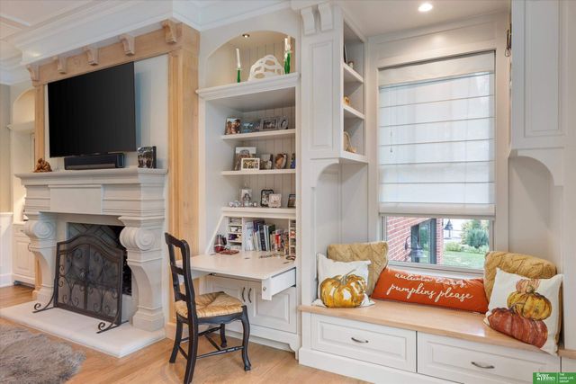 8602 Hickory Street, Omaha, NE 68124