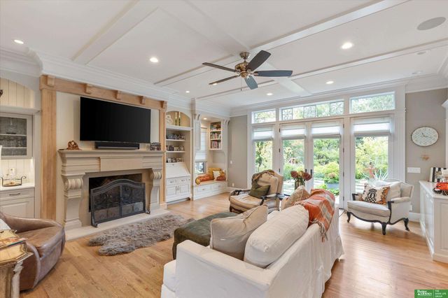 8602 Hickory Street, Omaha, NE 68124