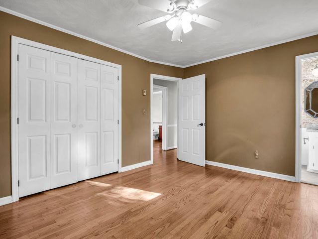 127 Crystal Dr, Cowpens, SC 29330