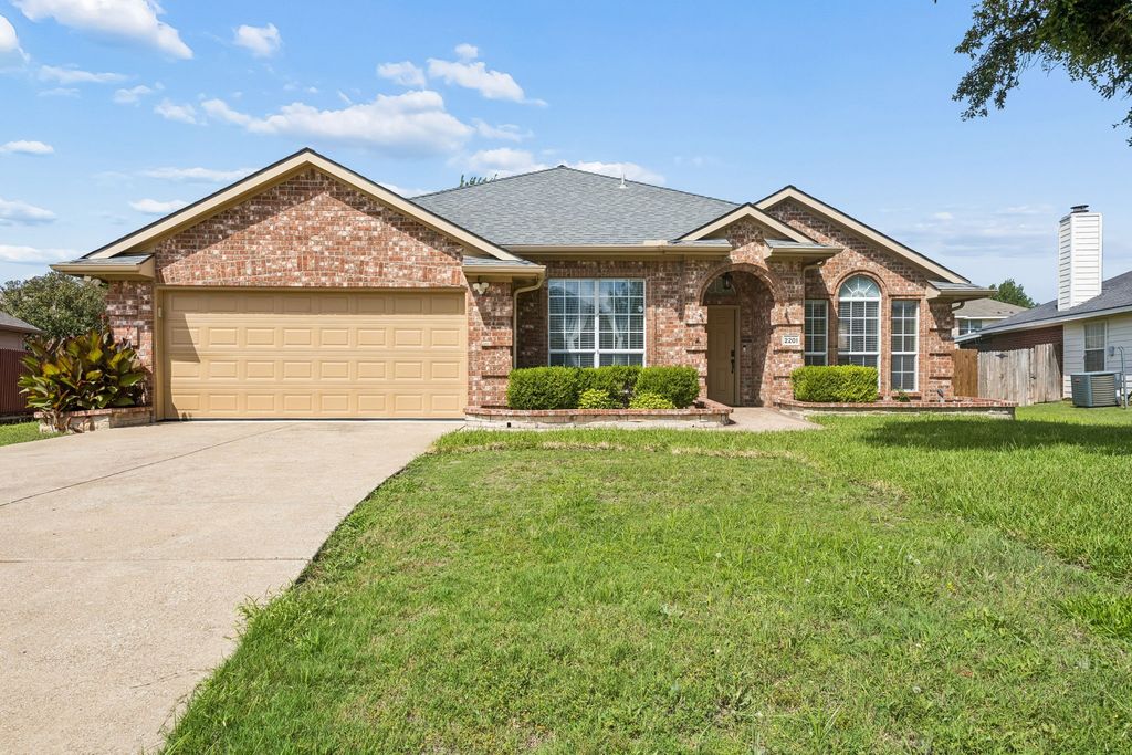 2201 Cantura Drive, Mesquite, TX 75181