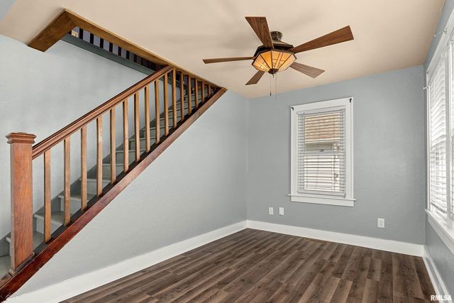 209 N THORNCREST Avenue, Creve Coeur, IL 61610