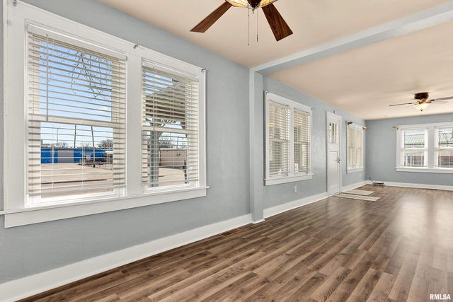 209 N THORNCREST Avenue, Creve Coeur, IL 61610