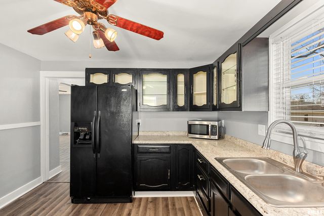 209 N THORNCREST Avenue, Creve Coeur, IL 61610