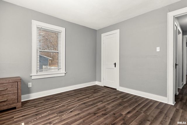 209 N THORNCREST Avenue, Creve Coeur, IL 61610