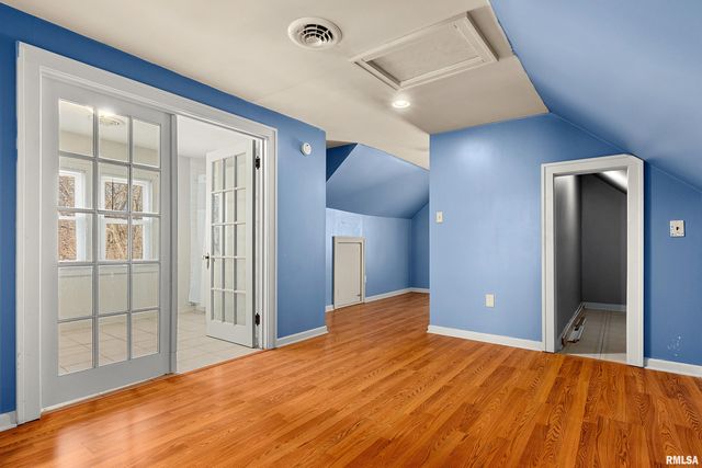 209 N THORNCREST Avenue, Creve Coeur, IL 61610