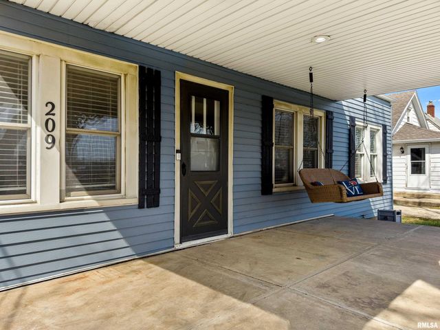 209 N THORNCREST Avenue, Creve Coeur, IL 61610