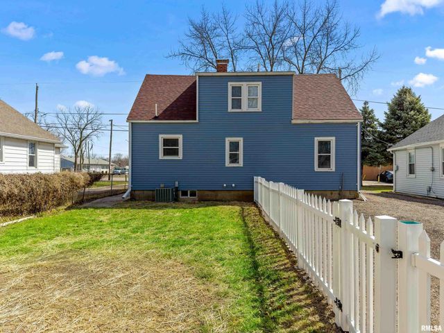 209 N THORNCREST Avenue, Creve Coeur, IL 61610