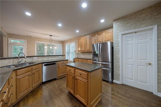 1300 Tahoe Pines Circle, Alpharetta, GA 30005