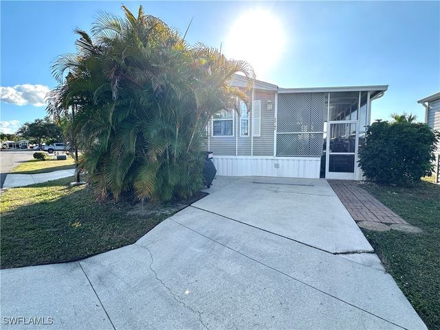 20180 Ponce De Leon DR, Estero, FL 33928