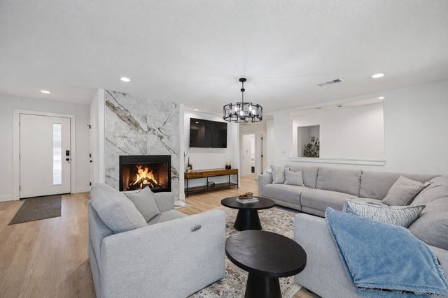 1609 Knight Trail, Little Elm, TX 75034