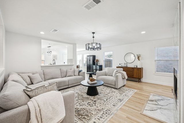 1609 Knight Trail, Little Elm, TX 75034