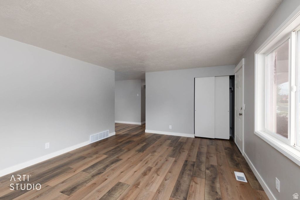 4479 S 2075 W, Roy, UT 84067 — photo 3