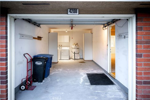 4208 Village 4, Camarillo, CA 93012