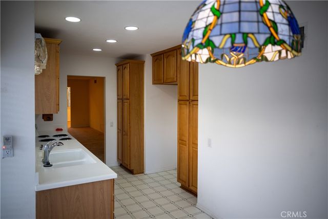 4208 Village 4, Camarillo, CA 93012