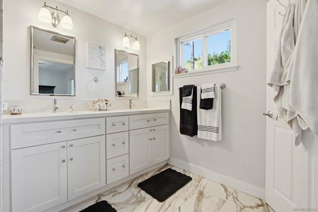 16872 Pinata Dr, San Diego, CA 92128