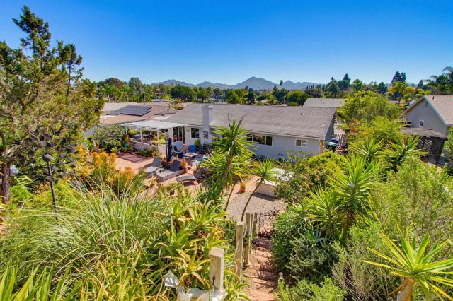 16872 Pinata Dr, San Diego, CA 92128