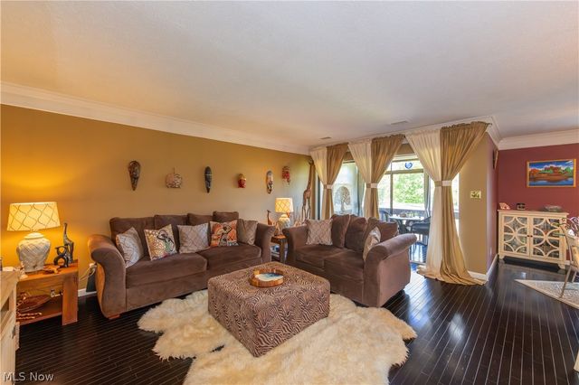 1115 Canyon View Road 103, Sagamore Hills, OH 44067