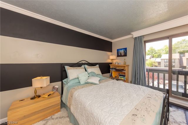 1115 Canyon View Road 103, Sagamore Hills, OH 44067
