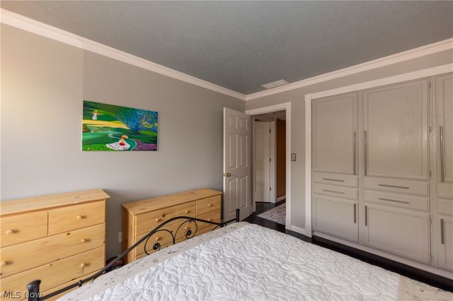 1115 Canyon View Road 103, Sagamore Hills, OH 44067