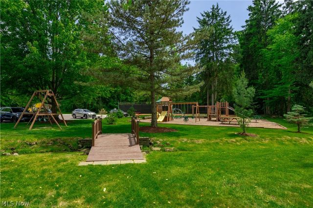 1115 Canyon View Road 103, Sagamore Hills, OH 44067