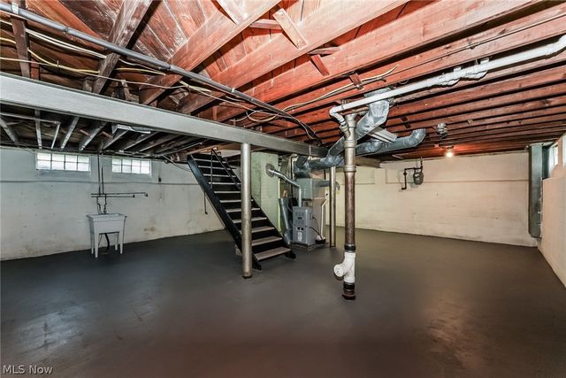 16315 Westview Avenue, Cleveland, OH 44128