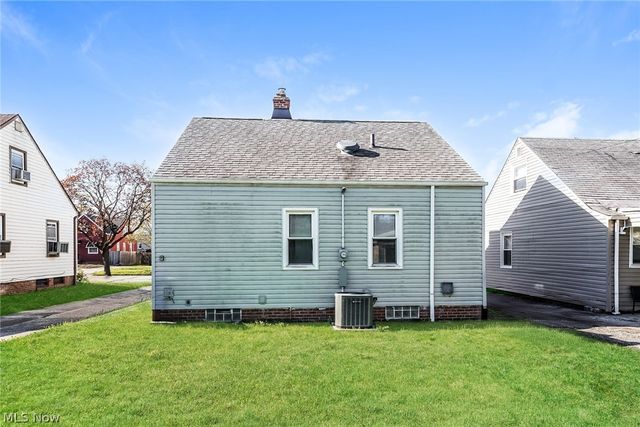 16315 Westview Avenue, Cleveland, OH 44128