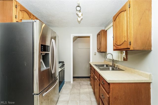 16315 Westview Avenue, Cleveland, OH 44128