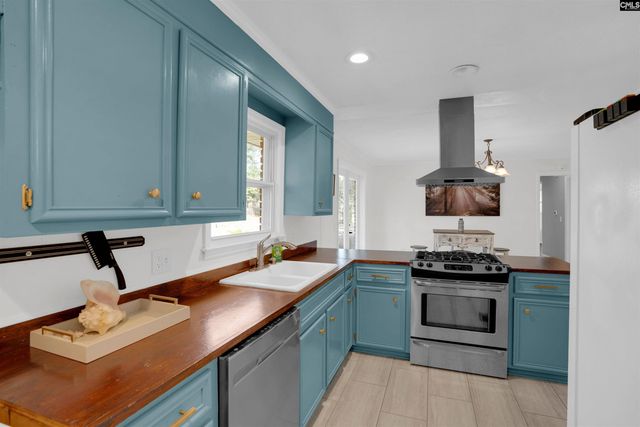 131 Laurel Drive, Lexington, SC 29072